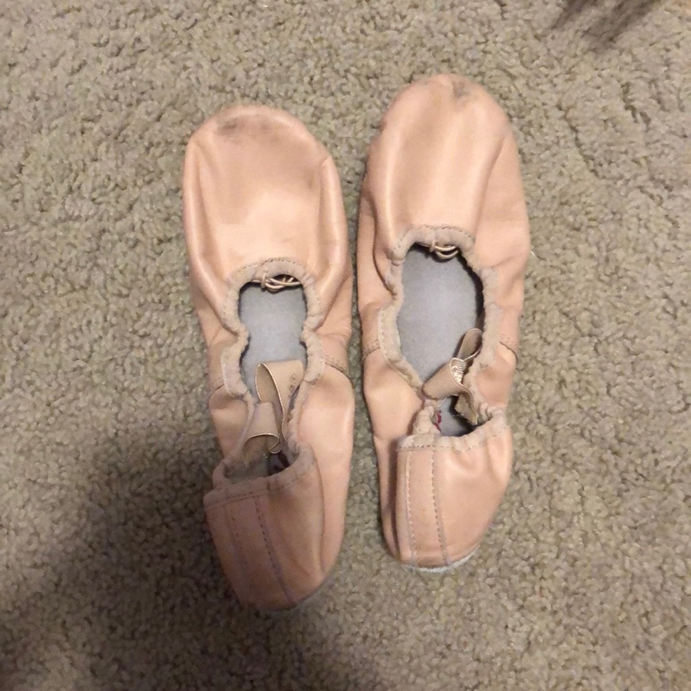 Capezio ballet shoes!!